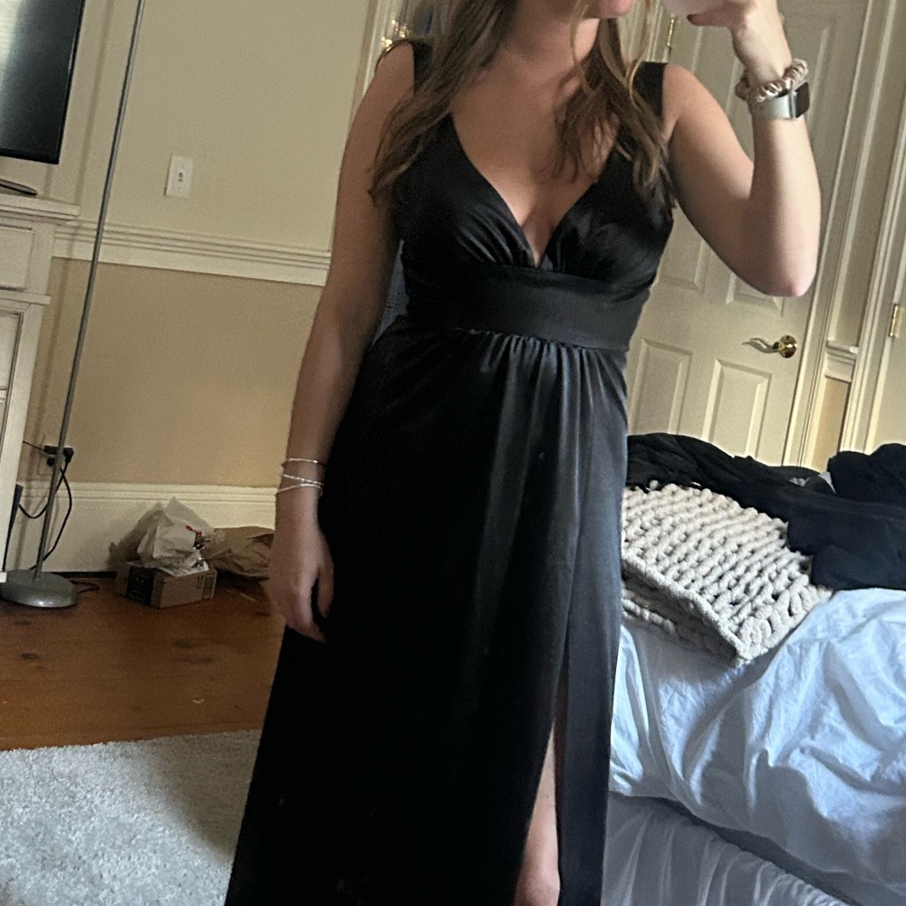 Elegant Black Maxi Dress